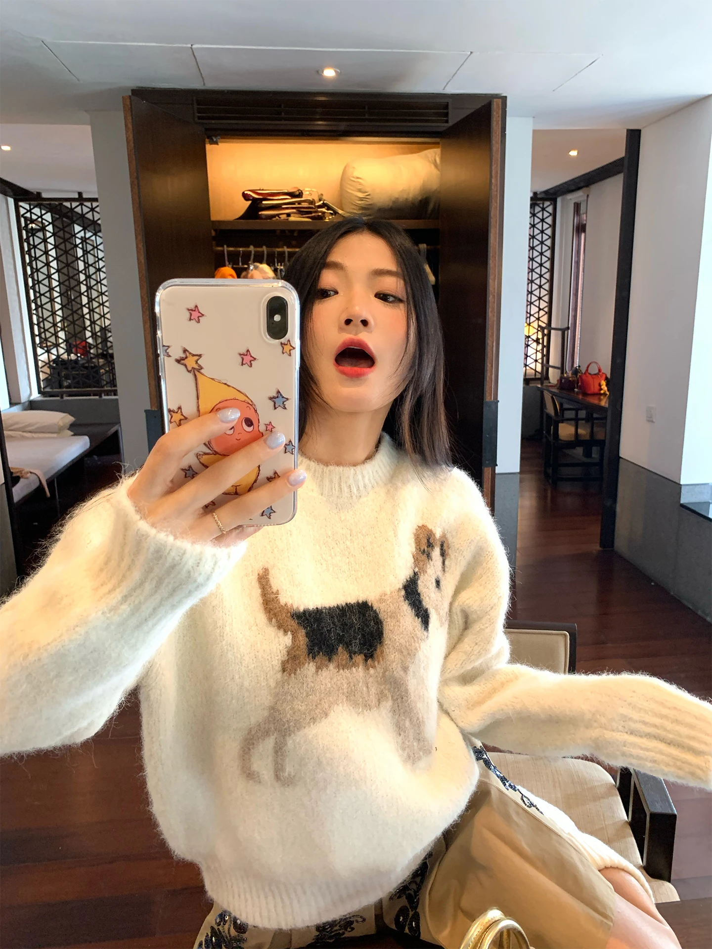 

Теплый белый свитер с принтом, для ношения как поддевка или верхняя одежда, весна 2026, новинка, маленький размер, женский, модный, мягкий, из полиэстера, нейлона и шерсти