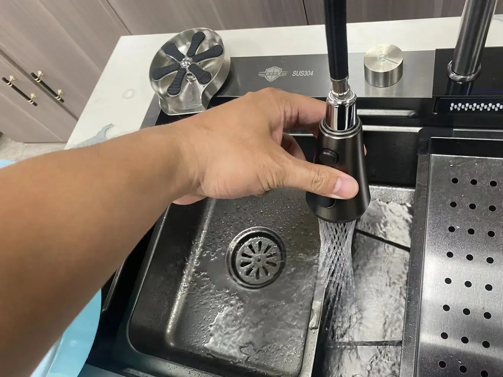 Deao Complete Whole Set Waterfall Kitchen Sink Stainless Steel Sinks Big Single Bowl with Dish Rack Under Mount Sinks