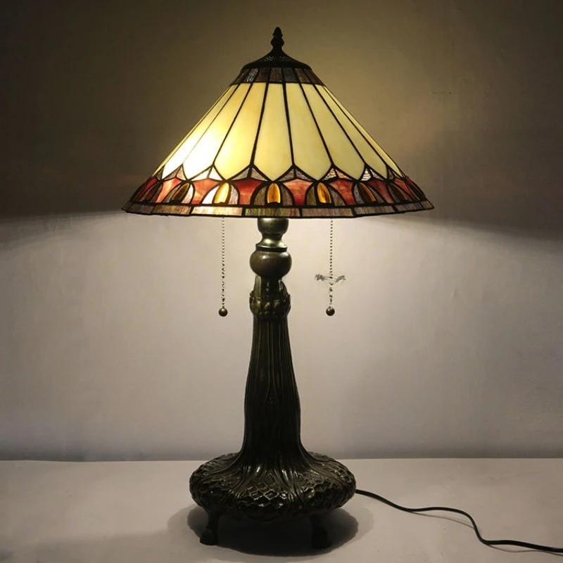 

16-Inch Tiffany style stained glass lamp, handmade grape table lamp with metal base home decoration lamp