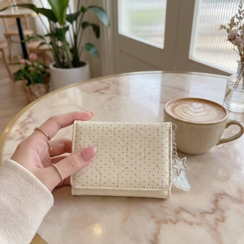 Slim PU Leather Polka Dot Trifold Wallet Lightweight Star Wing Pendant Card Holder ID Window 5 Card Slots Mini Wallet Commute
