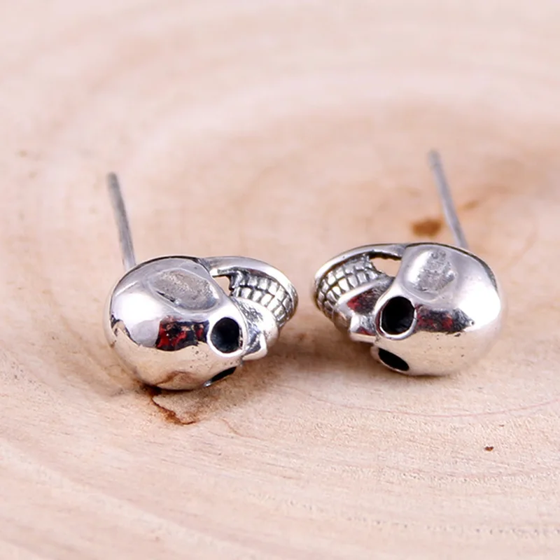 New in 925 Sterling Silver Retro Skeleton Head Ear Piercing Stud Earrings For Women Wedding Modern Jewelry Wholesale Money 925