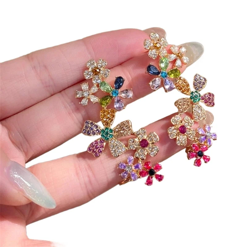 

Dopamine color flower zircon ear bone clip women's light luxury niche high-end earrings