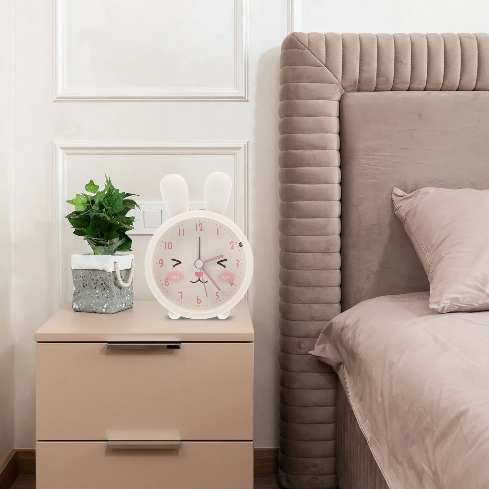 Lovely Cartoon Bunny Ear Alarm Clock Silent Non-Ticking Desktop Bedside Clock Energy Efficient Home Office Decor