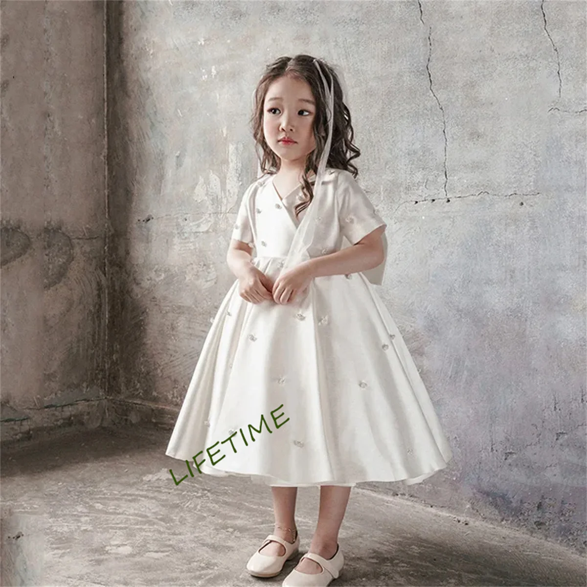 White Flower Girl Dress For Wedding Applique Short Sleeve With Big Bow Birthday Party Pageant Kids Princess First Communion Gown