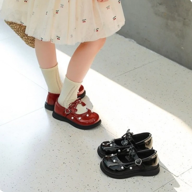 

Кожаные туфли принцессы для школьных танцев для маленьких девочек с милым бантом, новинка 2023 года, весенние детские модельные туфли, классическая обувь для вечеринок на мягкой подошве