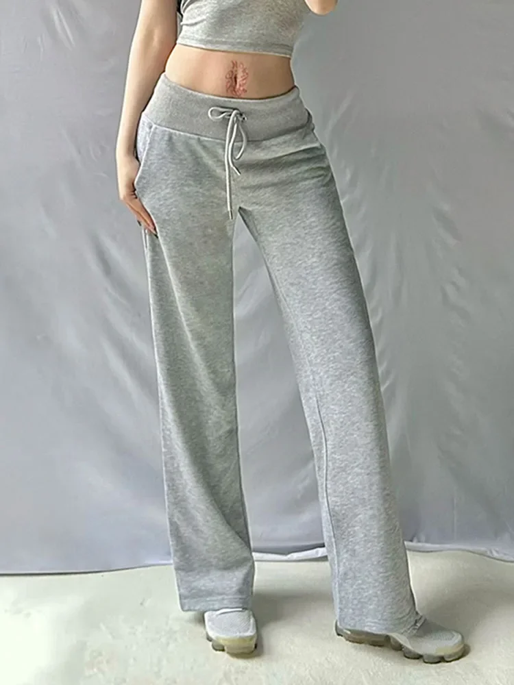 رمادي فضفاض Sweatpants الكورية أزياء من الدانتل متابعة منخفضة الارتفاع فضفاض سراويل تقليدية للنساء Y2k الشارع الشهير الأساسية Capris الجمالية