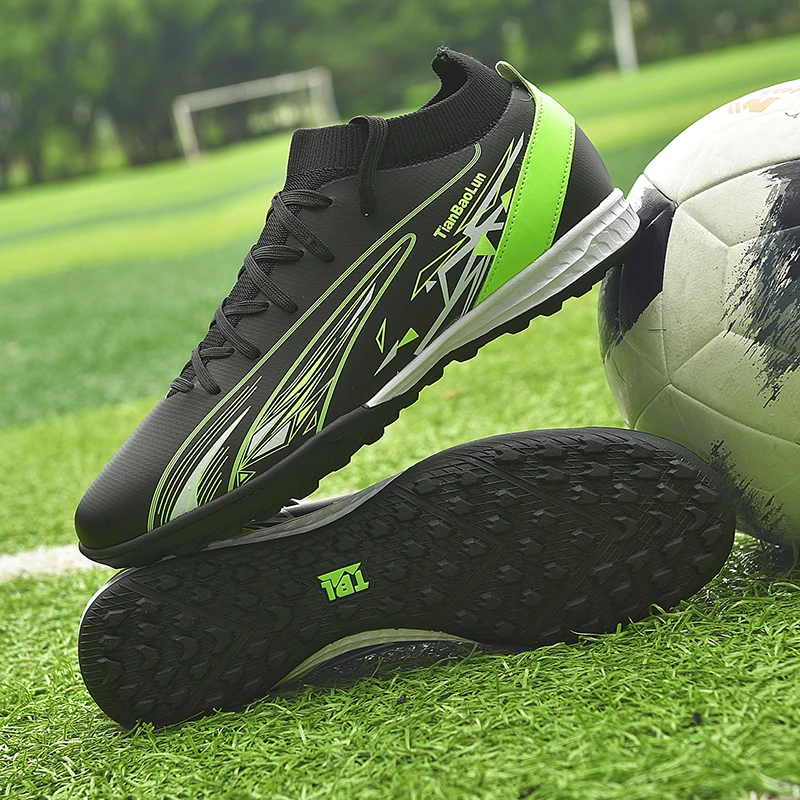 

Men Soccer Shoes Top Quality Football Boots Turf Indoor Ultra-light Non-slip Training Non-slip Futsal Hot-selling High-quality