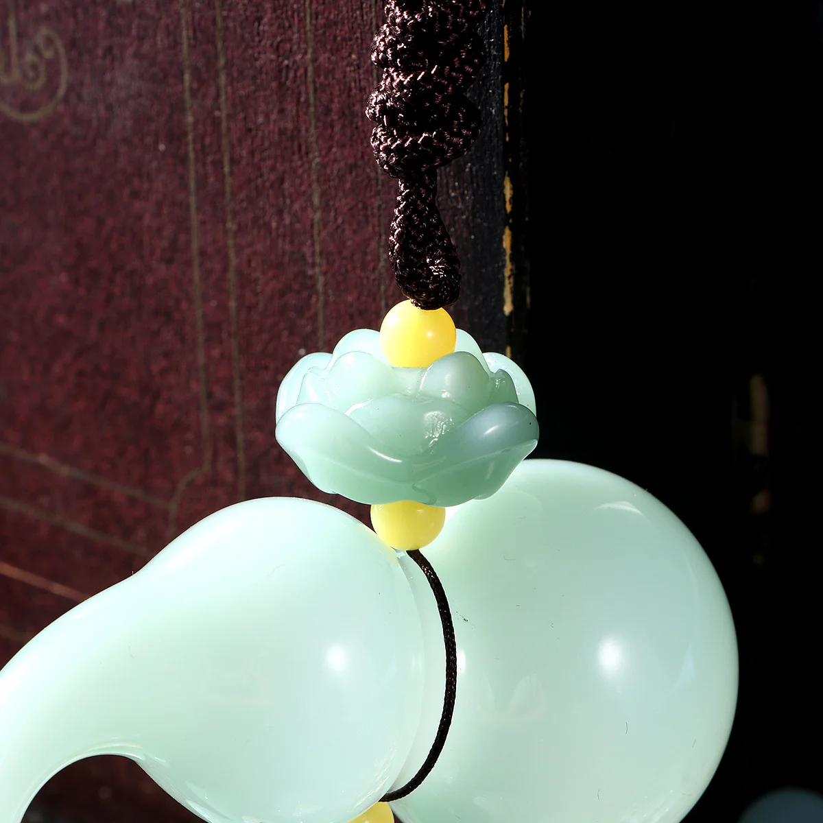 

Gourd Car Hanging Pendant Light Green Crystal Decor for Rearview Mirror Home Window Charm Good Luck Gift Car Accessories