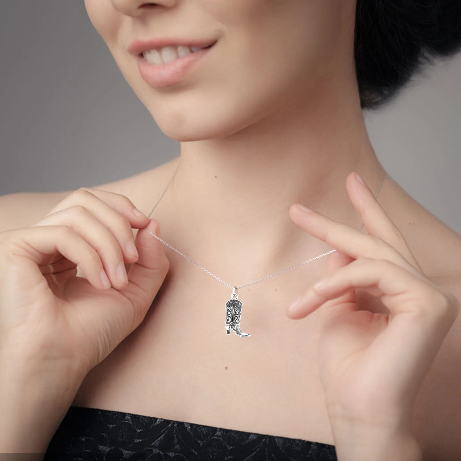 

100pcs Alloy Jewelry Pendants Boot-Shaped Charms For Diy Necklace Bracelet Key Ring Unique Decorative Pendant Supplies