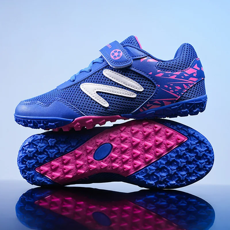 New Children's Football Shoes Lace-free Low-top Broken Nails Student Game Sports Boot Youth Anti-skid Soccer Training Sneaker
