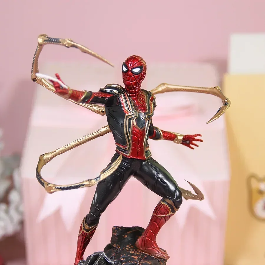 Maßstab 1:10 23 cm Superheld Battle Diorama Iron Spider Man Statue Spiderman Figur PVC Sammlung Modell Spielzeug