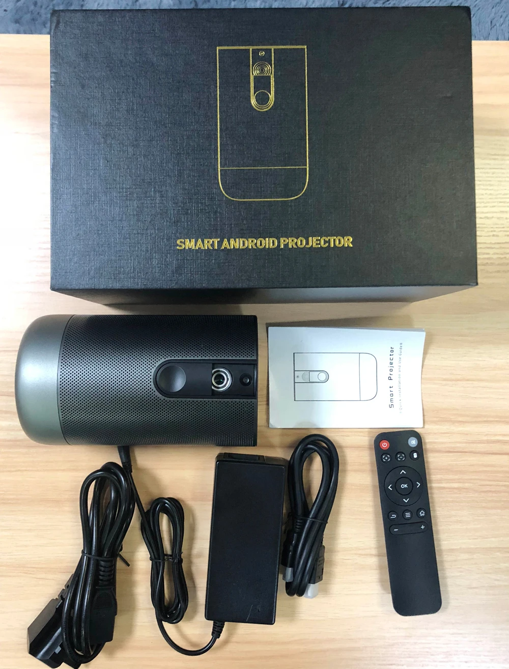 Il più recente sistema Android Proiettore DLP 200 Ansi Lumens-A5 con WIFI, wireless BT e batteria