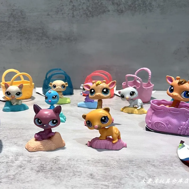 Hasbro Littlest Pet Shop LPS 액션 피규어 귀여운 만화 고양이 개 기린 동물 모델 장난감 큰 눈 인형 Collectible Kids Gifts