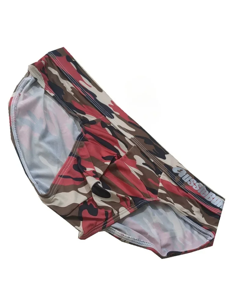 Shot with original camera, men's camouflage low-rise men's briefs panties, camouflage red panties