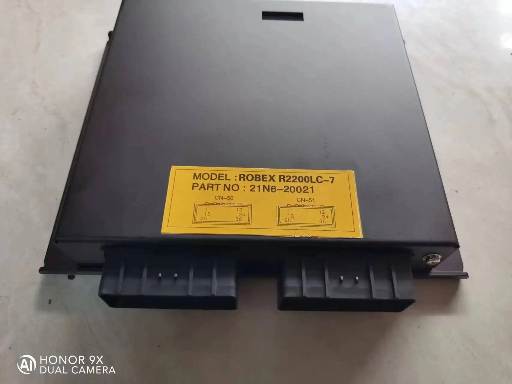 21N8-32402 21N8-32202 21N6-20021 R305LC-7 R2900LC-7 R2200LC-7 CPU ECU Control Unit for Hyundai Digger 305LC-7 2900LC-7 2200LC-7
