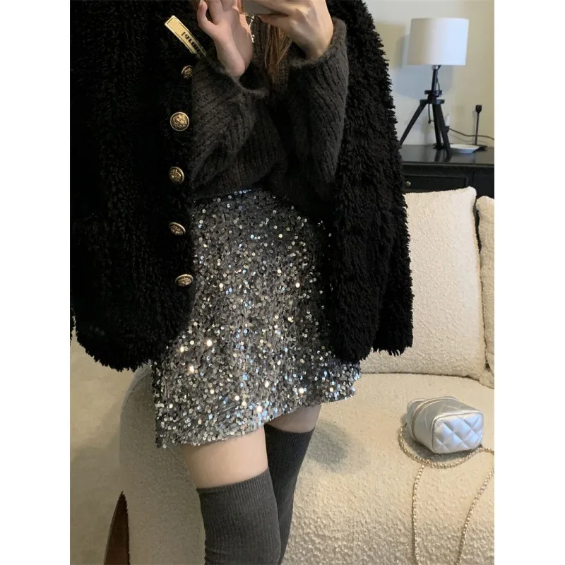 Sequins skirts are female autumn/winter 2023 new wind show thin word package buttocks short skirt of tall waist