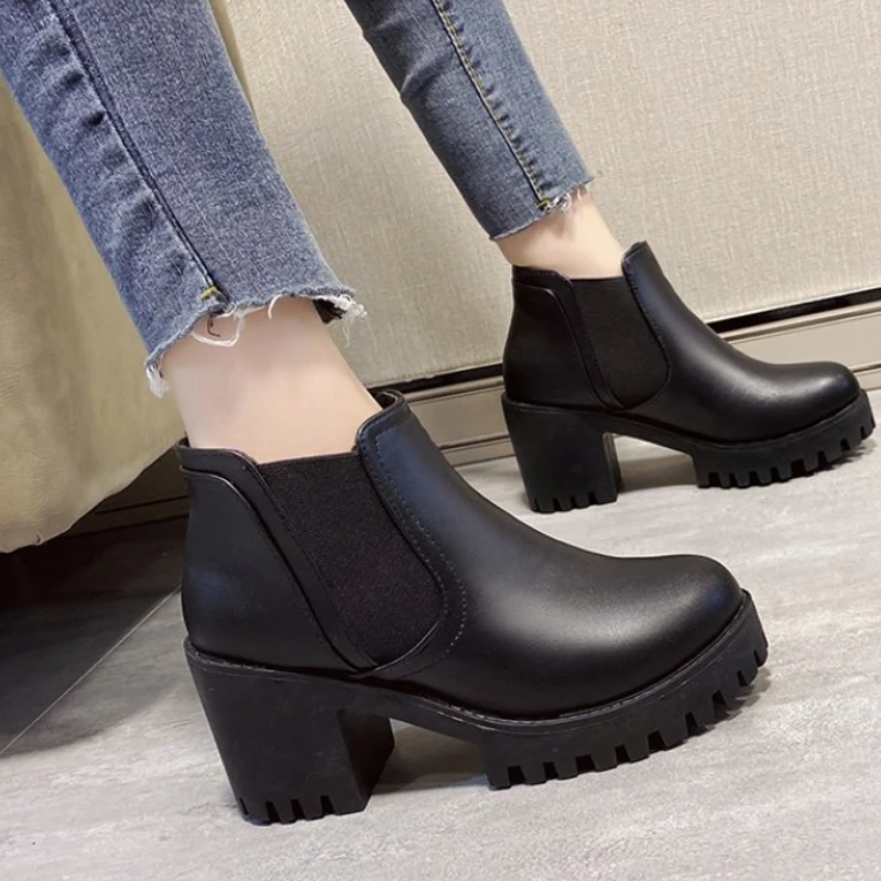 Fashionable Comfortable Round Toe High Heels Casual Thick Heel Short Solid Color 2024 New Autumn Winter Women's Boots