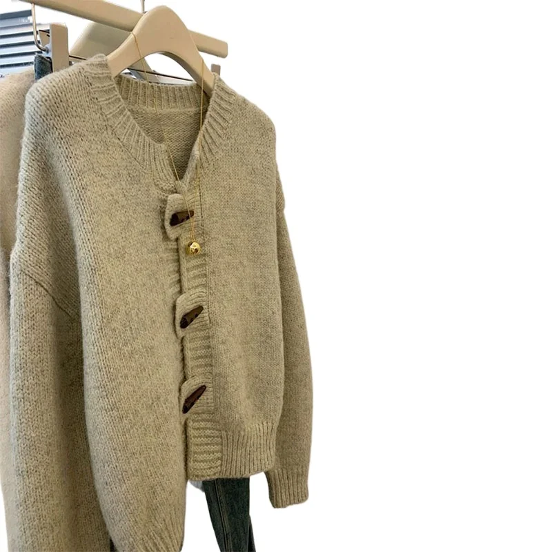 Retro button sweater jacket women in autumn and winter lazy small and short knitted sweater inside cardigan for women