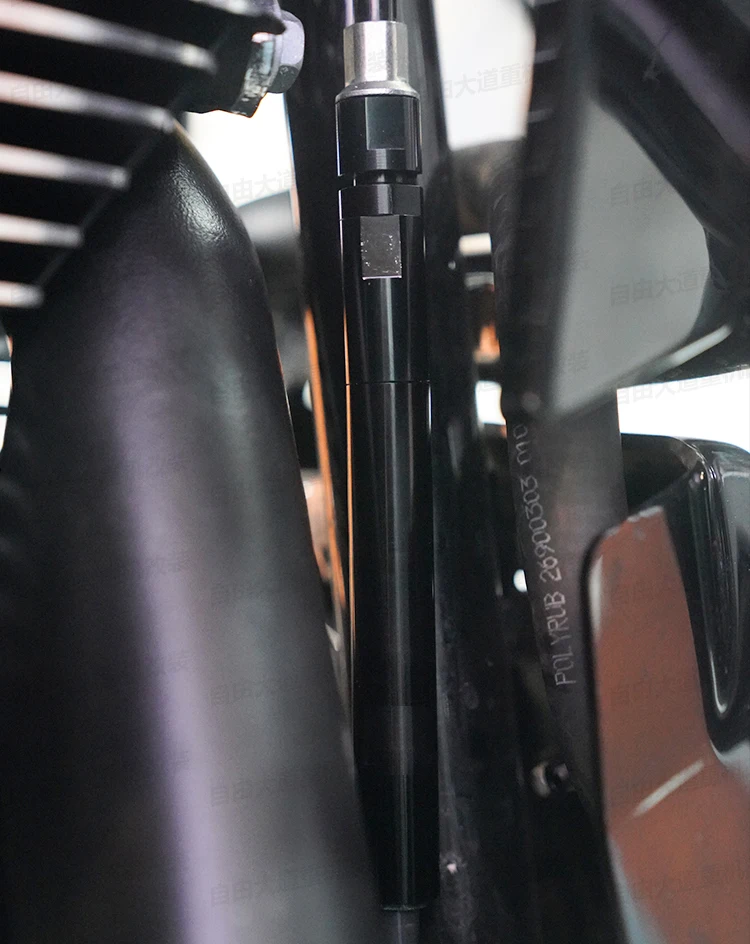 Suitable for Harley Clutch Adjustment Rod 2021 Travel M8 Soft Tail Aluminum Control Adjuster