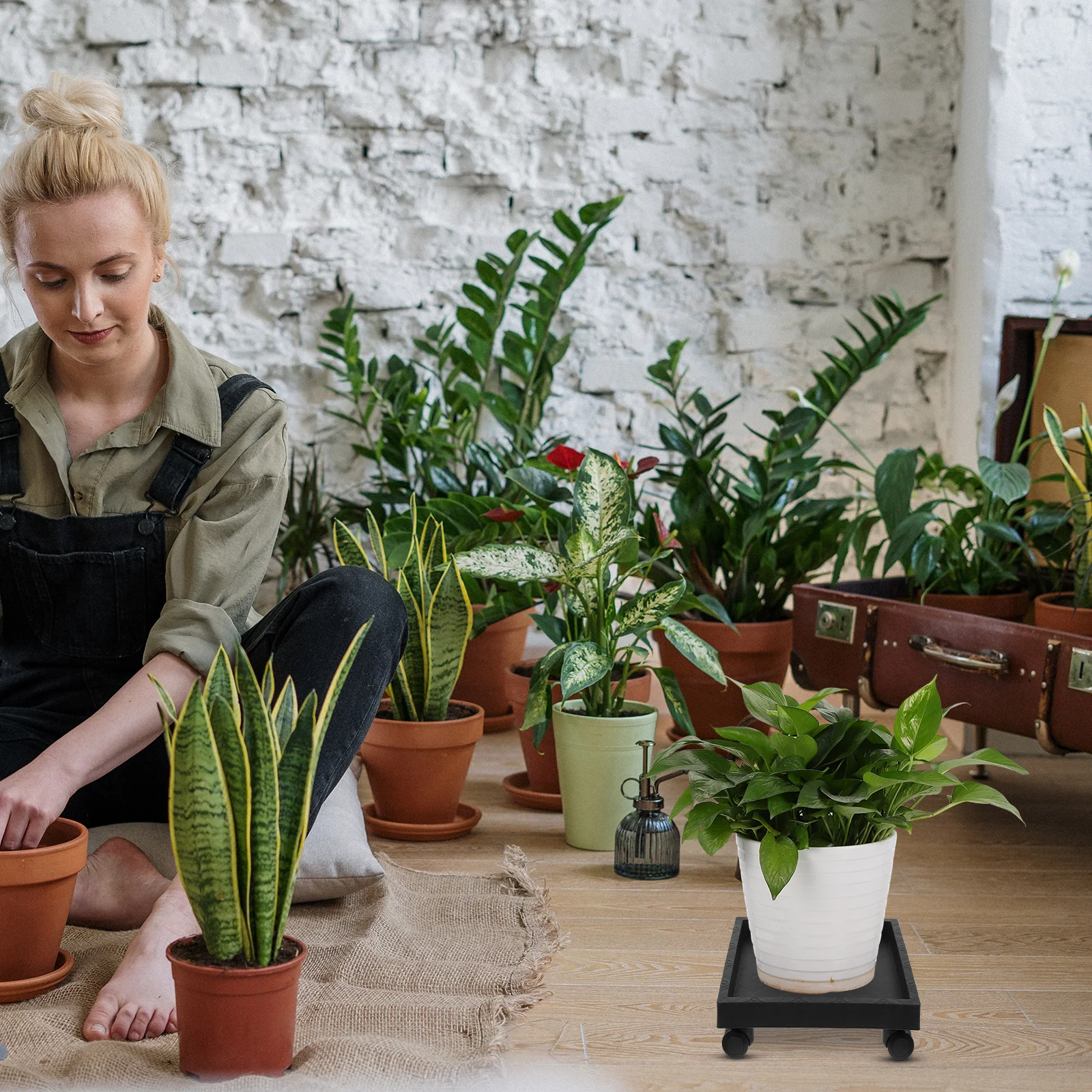 

Square Plant Trolley Pallet Indoor Outdoor Garden Patio Flower Pot Stand Easy Moving Plant Stand with Wheel Planter Caster