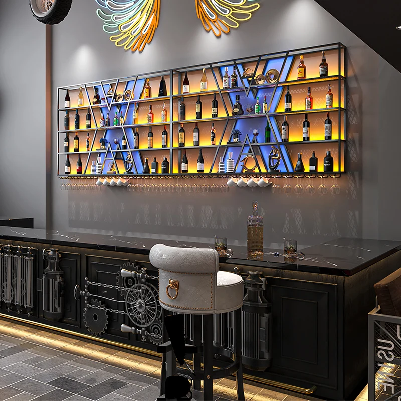 スタンディングデザインワインキャビネットミニマリストヨーロッパの美的ヴィンテージワインキャビネットスタンディング照明付きメタルエスタンテバー装飾