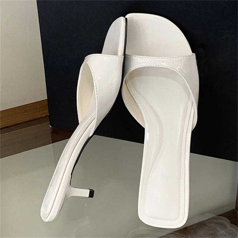 

Aneikeh Fashion Elegant White Patent Leather Flat Sandals Women's Square Open Toe Slip-on Mules Summer Casual Daily Beach Shoes