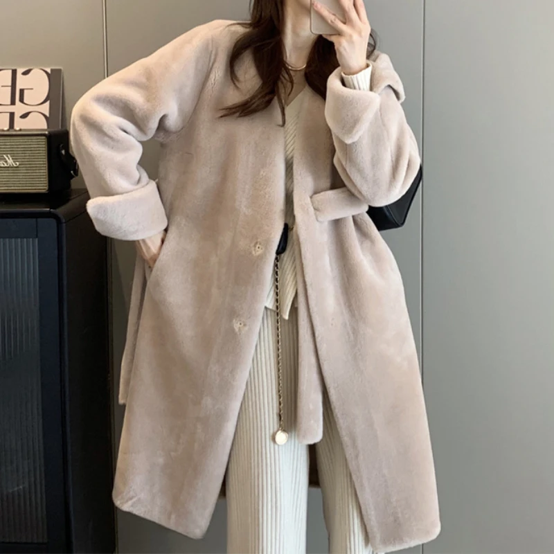 

2023 New Women Faux Fur Coat All-Wool Suede Outcoat Mid-Length Simple High-Grade Lamb Wool Parkas Winter Fashion V-neck Outwear