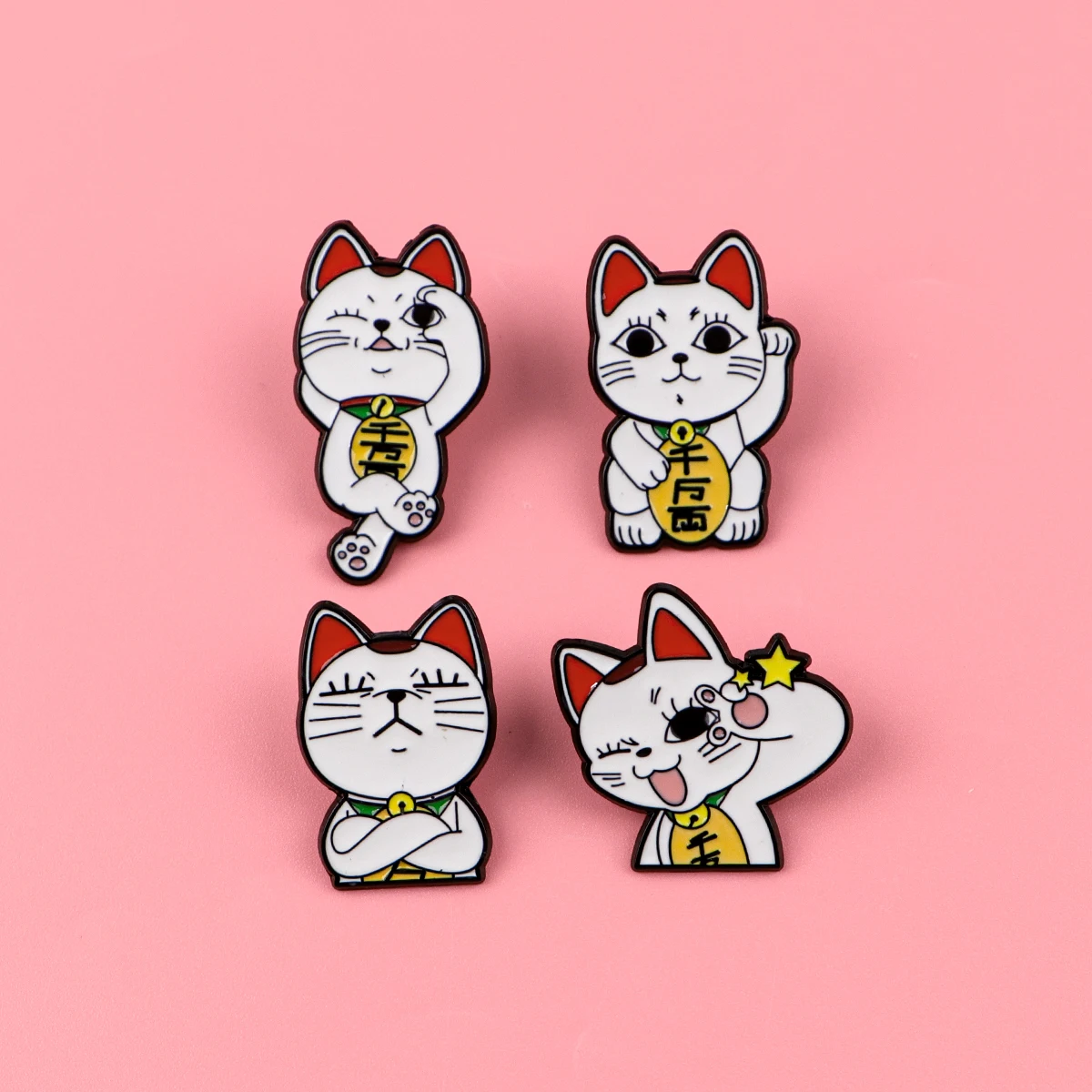 4 szt. Anime Przypinki Emaliowane Potwory Kreskówkowe Koty Odznaki na Plecak Broszki Damskie Przypinki do Klapy Kapelusza Akcesoria Cosplay Zabawki Prezenty