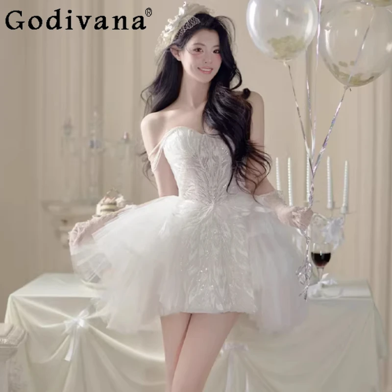 

Элегантное короткое платье-футляр с открытыми плечами и высокой талией в корейском стиле для вечеринок, свадеб и особых случаев