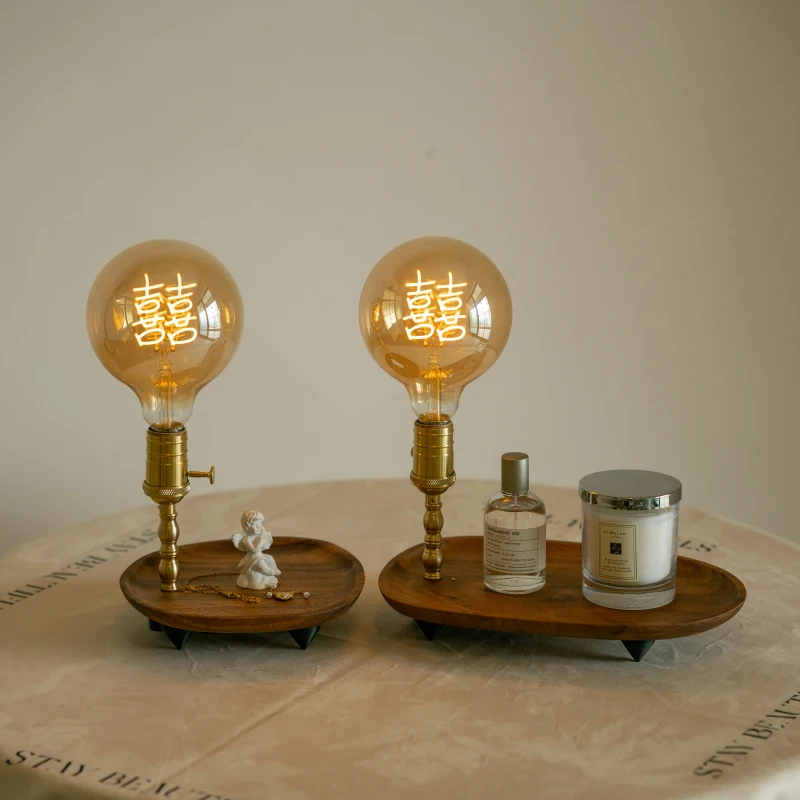 

Nordic lamp charging decoration medieval living room bedroom bedside table lamp happy lamp girlfriend wedding gift
