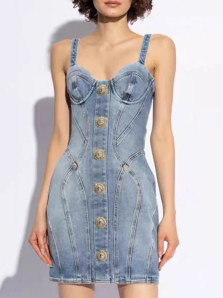 Sexy leaky shoulder single breasted retro wash denim strapless halter dress 2025 spring women's new fashion tight wrap hip skirt