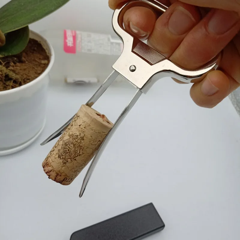 Portable Wine Bottle Opener Metal Two-prong Cork Puller Old Red Champagne Home Hotel Bar Tools