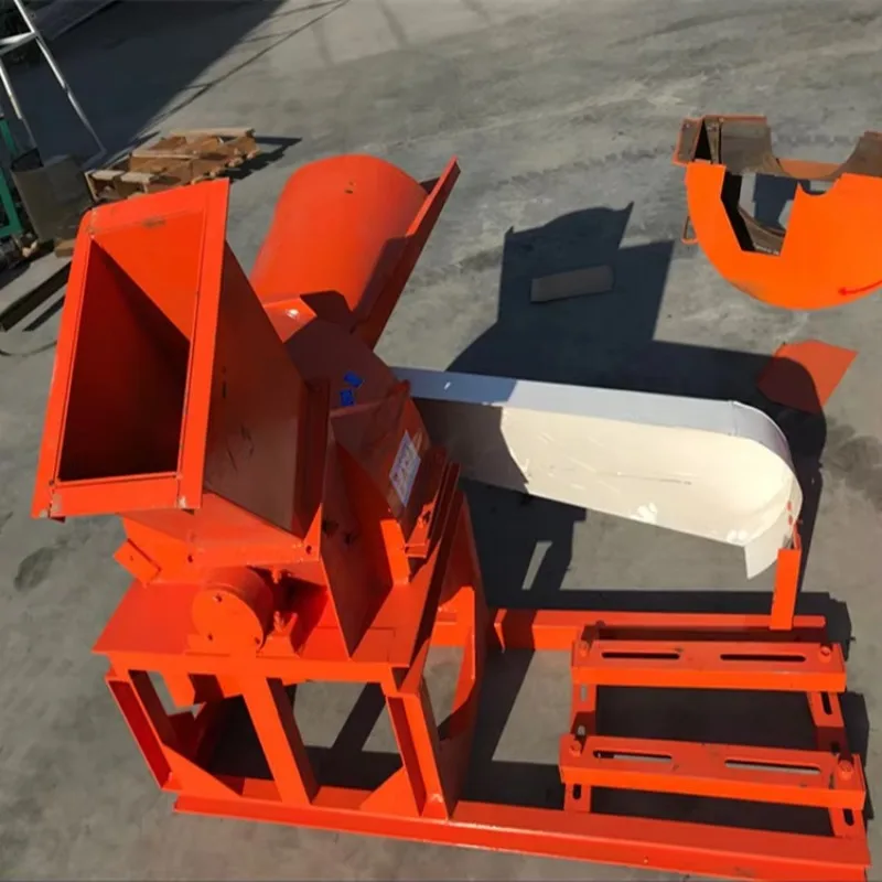 2025 معدات مزرعة الفطر للبيع مطحنة قوية على شكل قشرة جوز الهند كسارة الخشب