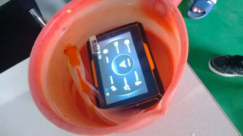 4,3-calowy nawigacyjny GPS motocyklowy Uniwersalny nawigacyjny ekran dotykowy IPS z systemem Android WINCE do jazdy motocyklem