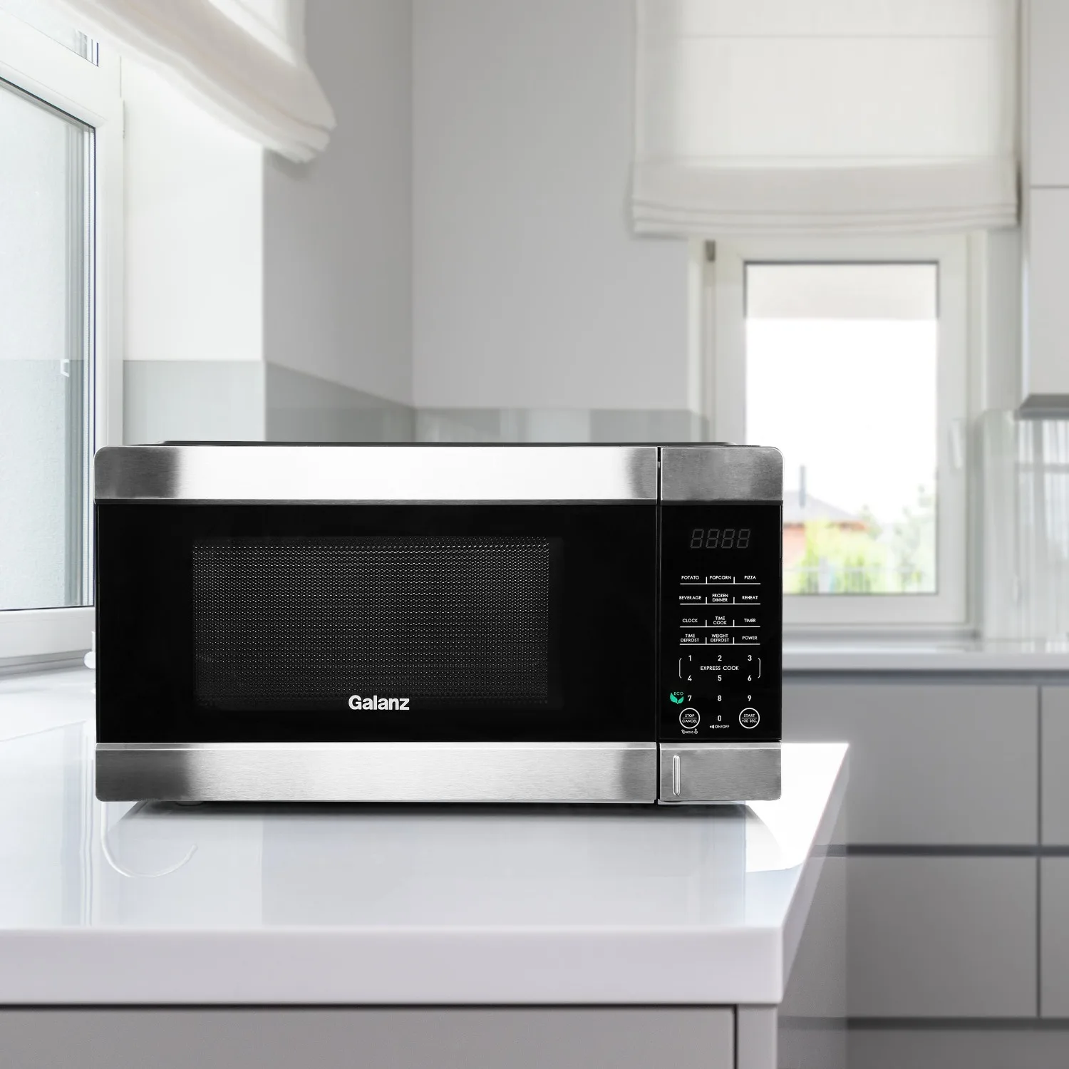 Countertop Microwave Oven in Black with One Touch Express Cooking