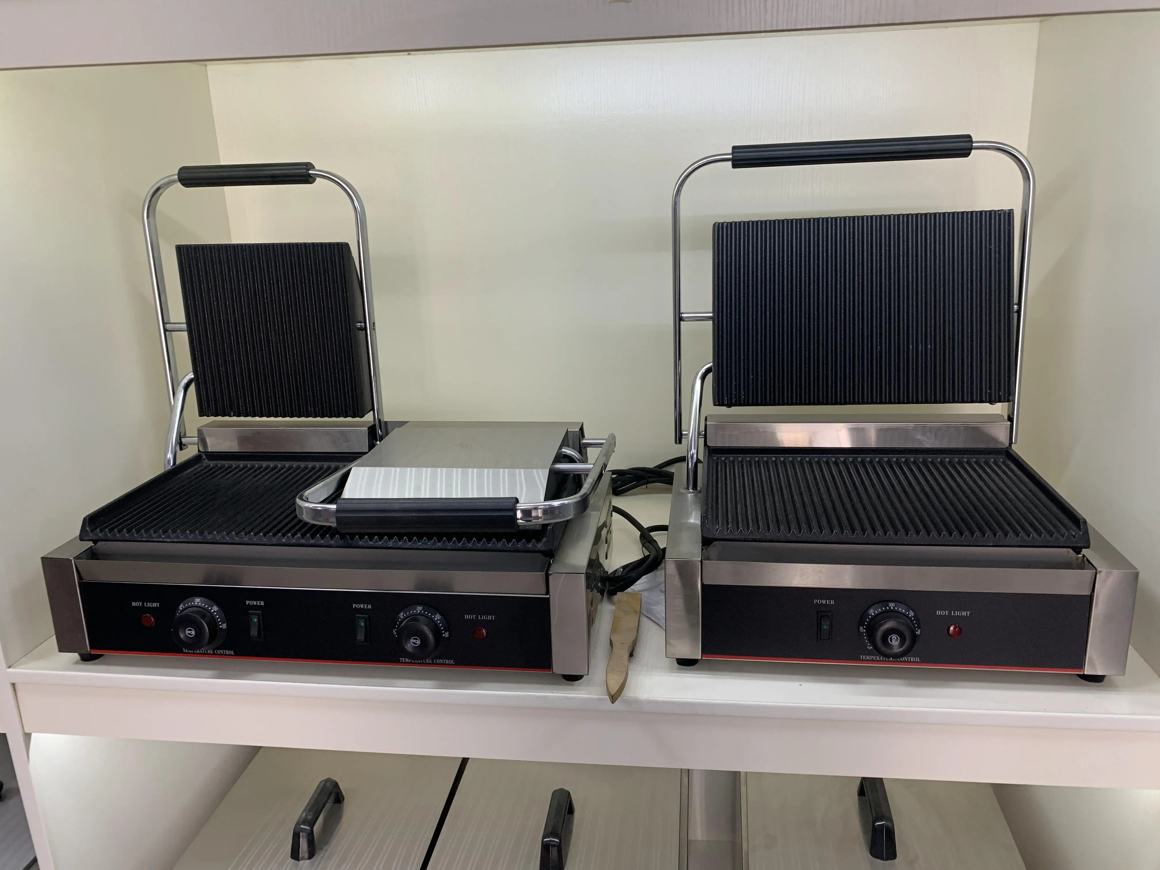 Non Stick Cooking Flat Plate Panini Grill Electric Commercial Panini Press Grill Sandwich Panini Grill