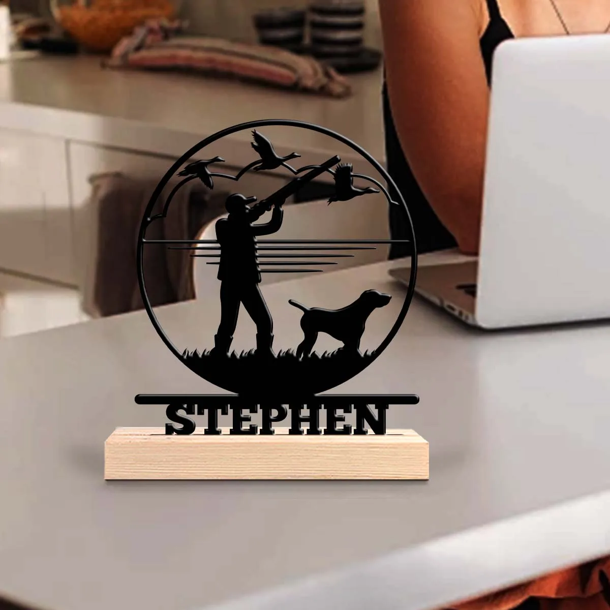 1pc Customizable Metal Desktop Ornaments Custom Content With Wooden Base New Home Gift for Friends,Decorative Ornaments