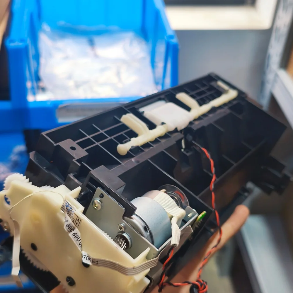 

L8050 PAPER FEEDER ASSEMBLY L8058 PAPER TRAY FEEDER