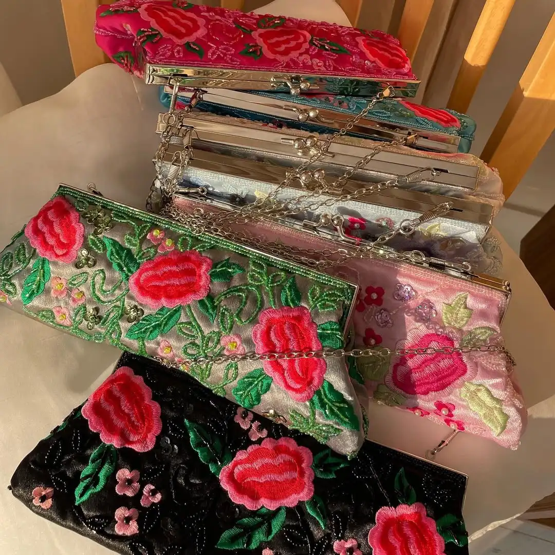 

Lost in Vintage 90s Evening Handbag Microbead Evening Bag Purple Satin Clutch Beaded 90s Fairycore Beads and Sequin Clutch