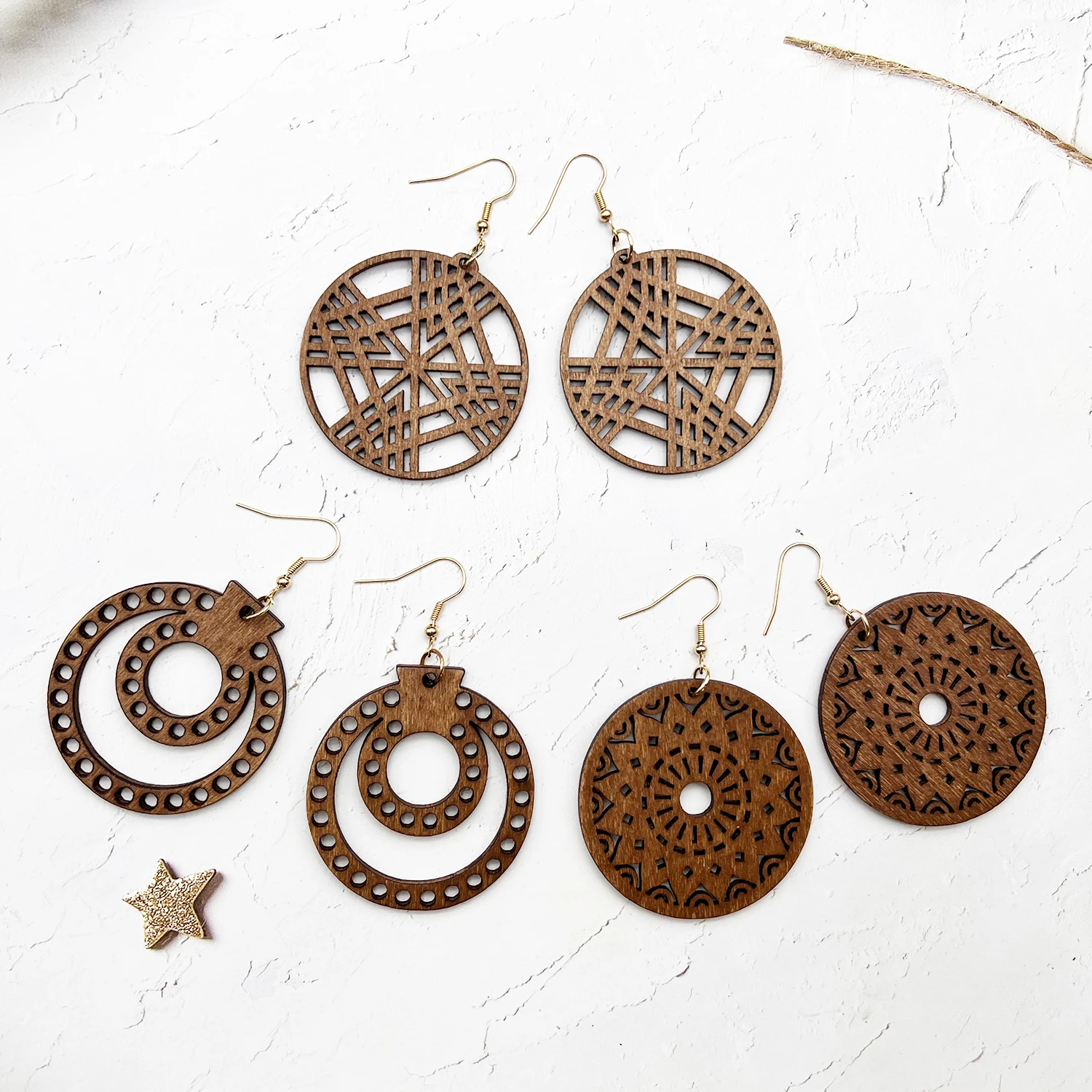 6 Pairs/set Classic Fashion Coffee Color Hollow Wood Earrings, Eardrop, Casual and Easiest for Match Wooden Ear Jewelry