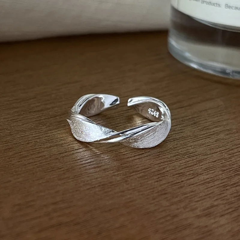 925 Silver Twisted Brushed Texture Open Ring Irregular Mobius Strip Adjustable Finger Ring Minimalist Niche Jewelry