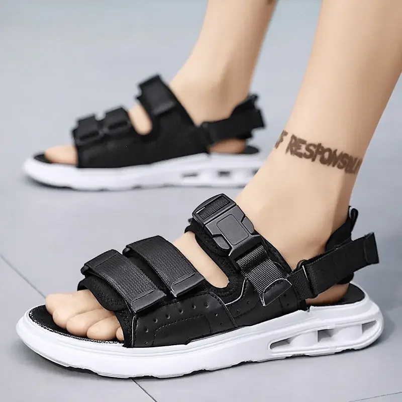 Sandalias de Punta abierta para hombre, zapatos de exterior de lujo, de Pvc, a la moda, para uso diario, 39, novedad de verano, 2024