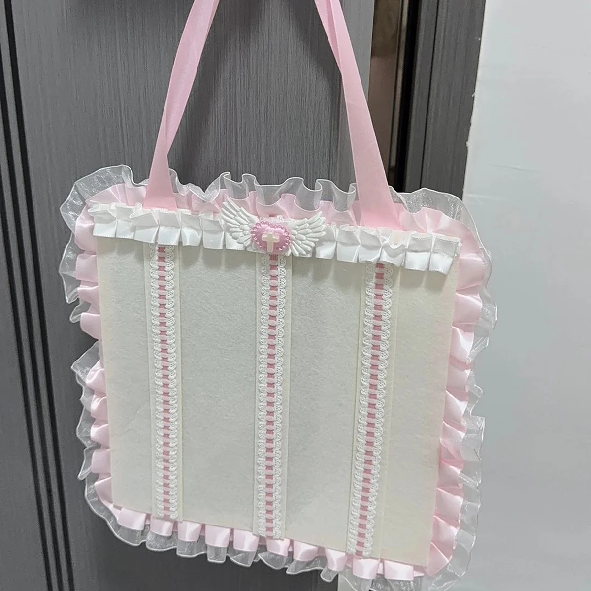 Niedliche Filz-Haarspangen-Aufbewahrung Wandmontierte Neue Hängetasche Aufbewahrungstasche für Haarspangen und Haaraccessoires Dekorativ – Detail 11