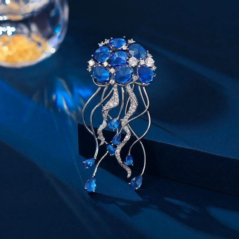 Creatively designed jellyfish brooch, niche jacket, high-end pin, fixed clothing pin, light luxury and exquisite accessories