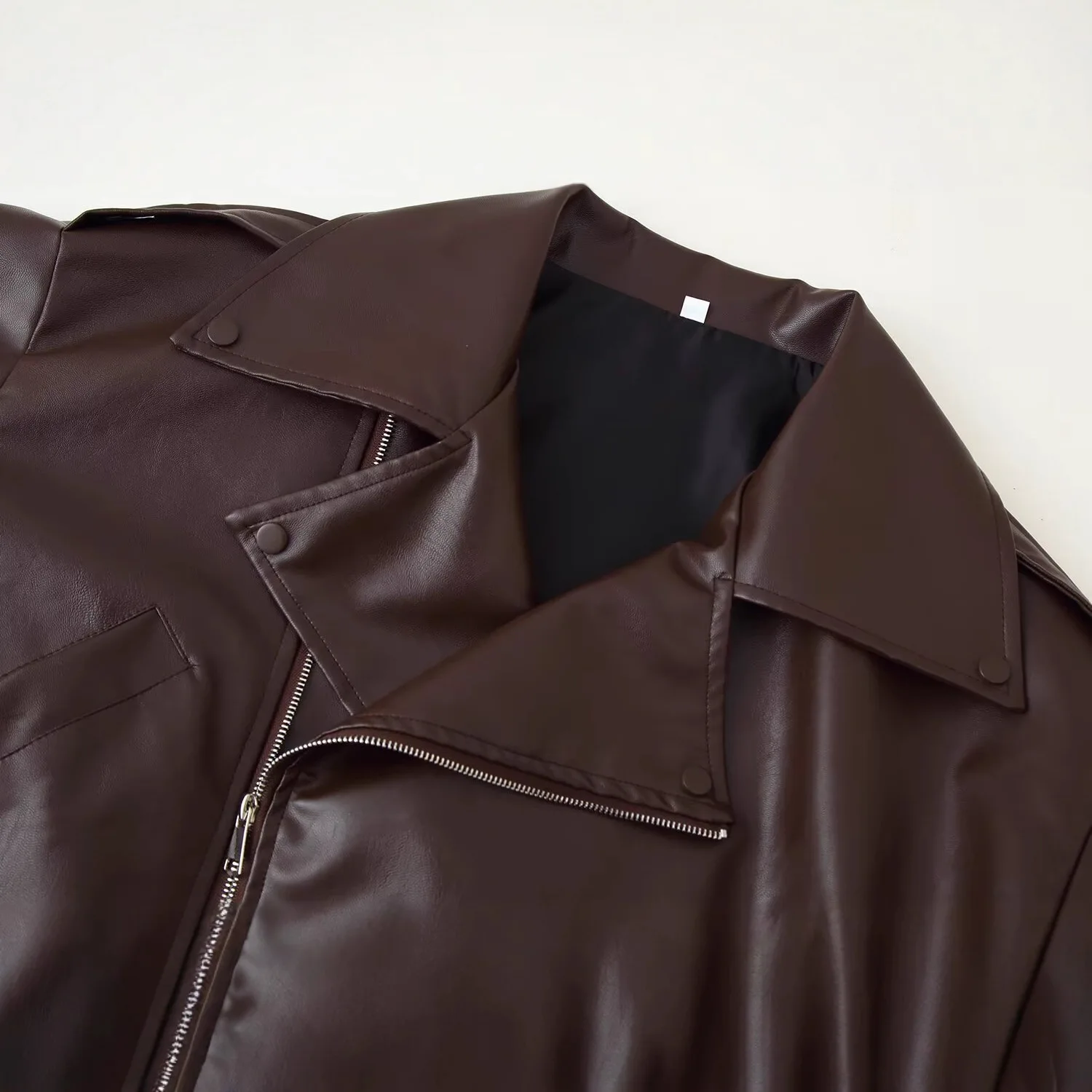 Jaqueta Feminina de Couro Sintético KIDCRKJ Primavera, Casaco Curto com Cinto, Estilo Motociclista, Zíper, Lapela, Solto, Bomber para Mulheres