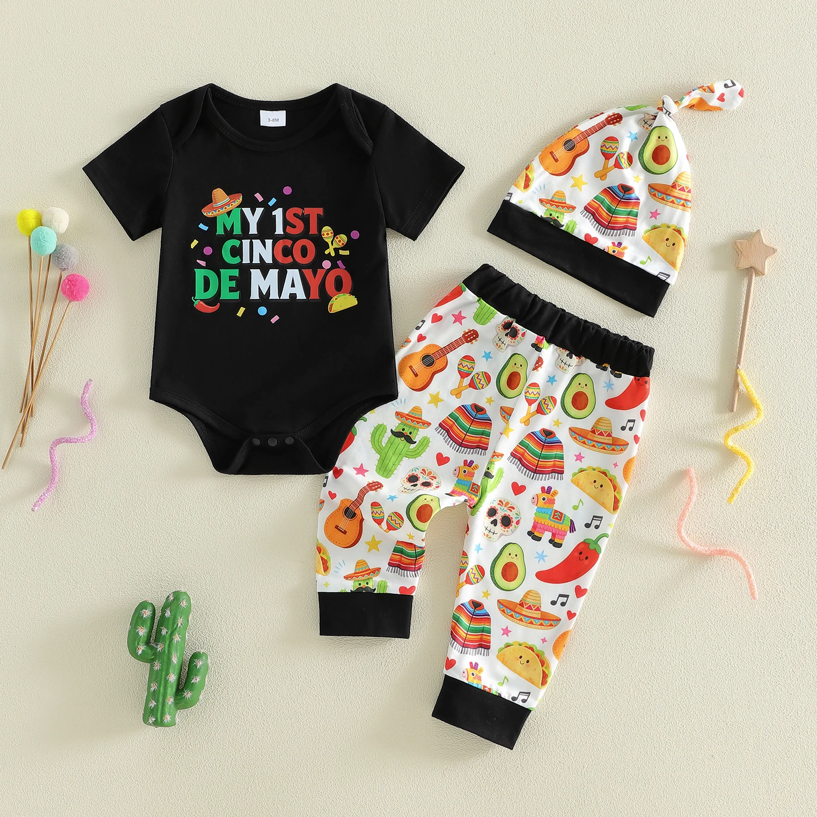 

Наряд для маленьких мальчиков от 0 до 18 месяцев, комбинезон с короткими рукавами и принтом букв, брюки и шапка, повседневная летняя одежда из 3 предметов