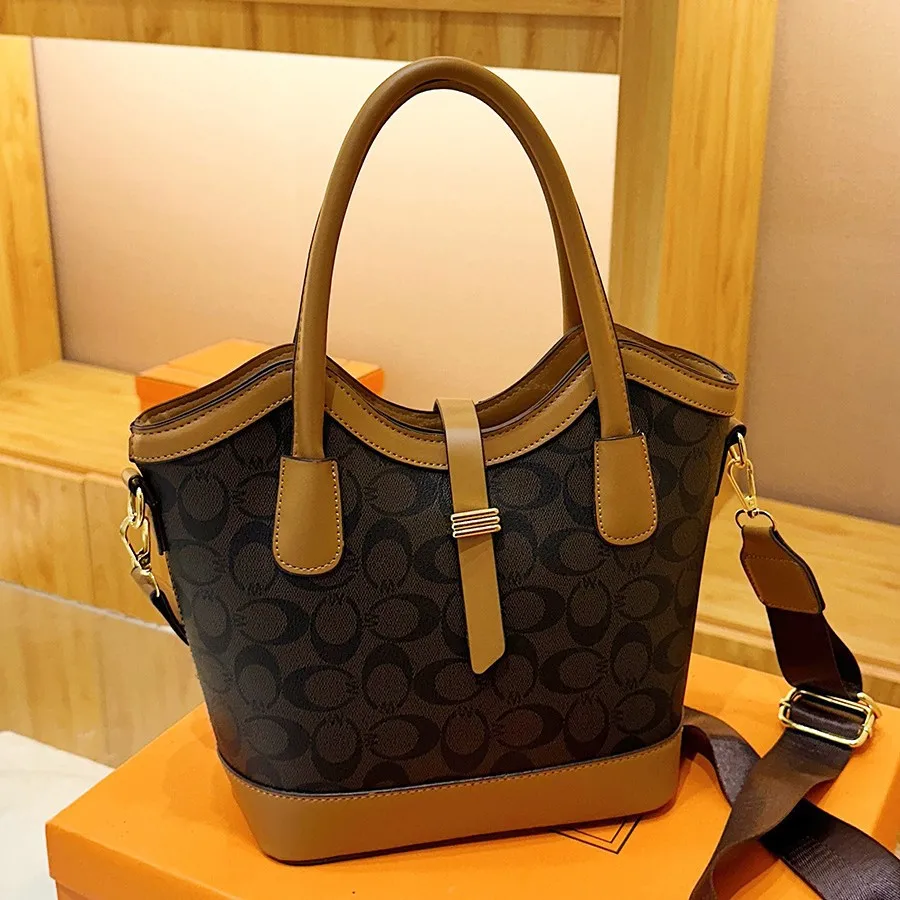 

Women's Super Popular Large-Capacity Design Bag-New Fashion Trendy, Versatile Practical Go-Out Bag, Fits Shoulder/Messenger Wear