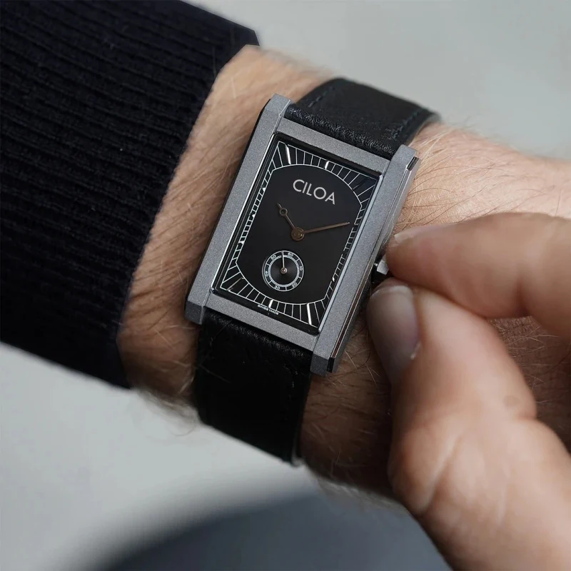 English: Minimalist Industrial Rectangular Square Watch, Retro Small Second Dial, Black Grain Leather Strap Niche Luxury Men Quartz Wristwatch