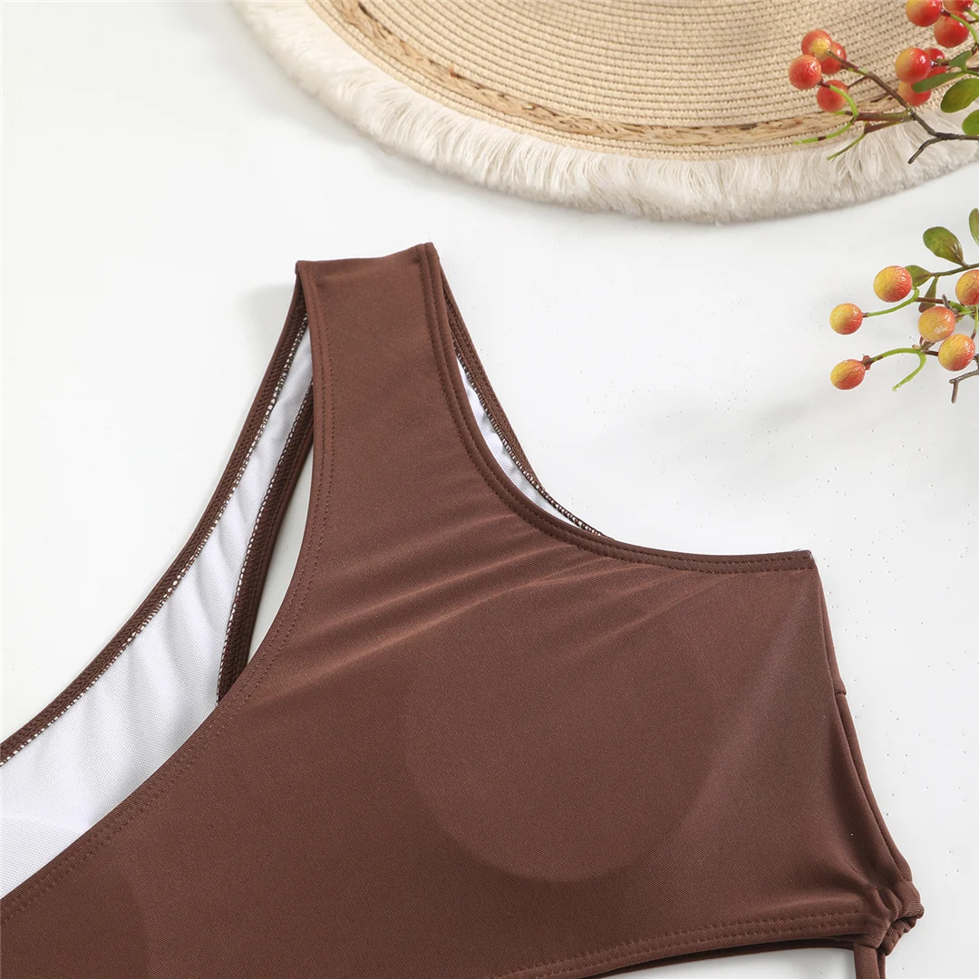 Asymmetrischer Badeanzug mit Cut-Outs und einem Schulterträger, einteiliger Badeanzug für Damen, Monokini mit hohem Beinausschnitt, Badebekleidung, Badeanzug, Modell V6254. – Detail 30
