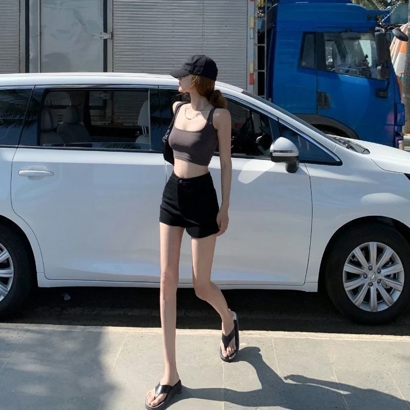 

Новые черные джинсовые шорты А-силуэта с высокой талией для женщин, стрейч, на флисовой подкладке, осенне-зимние, утягивающие, модные, верхняя одежда, 2026 год